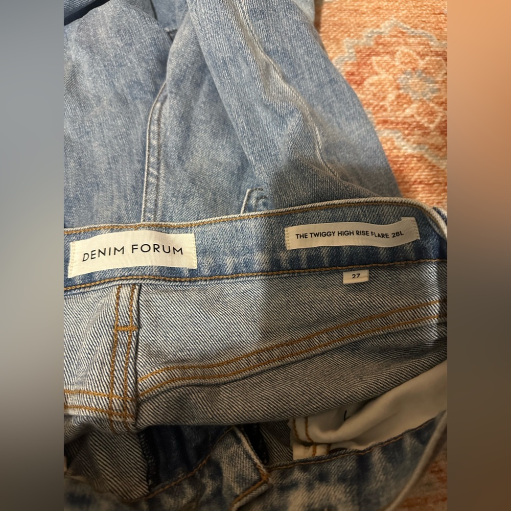 Aritzia denim forum the twiggy high rise flare 28L size 27 - Picture 2 of 10